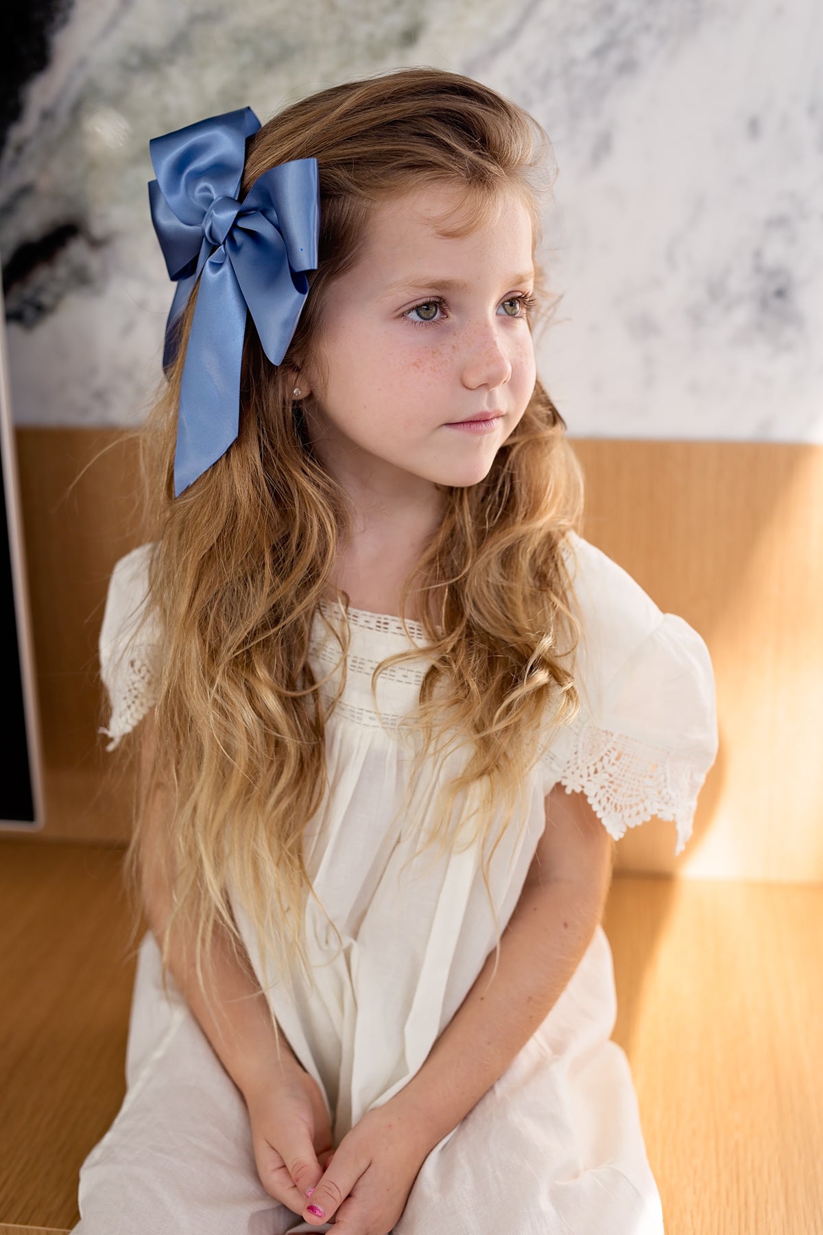 Oversized Bow Pony/Clip - Ivory