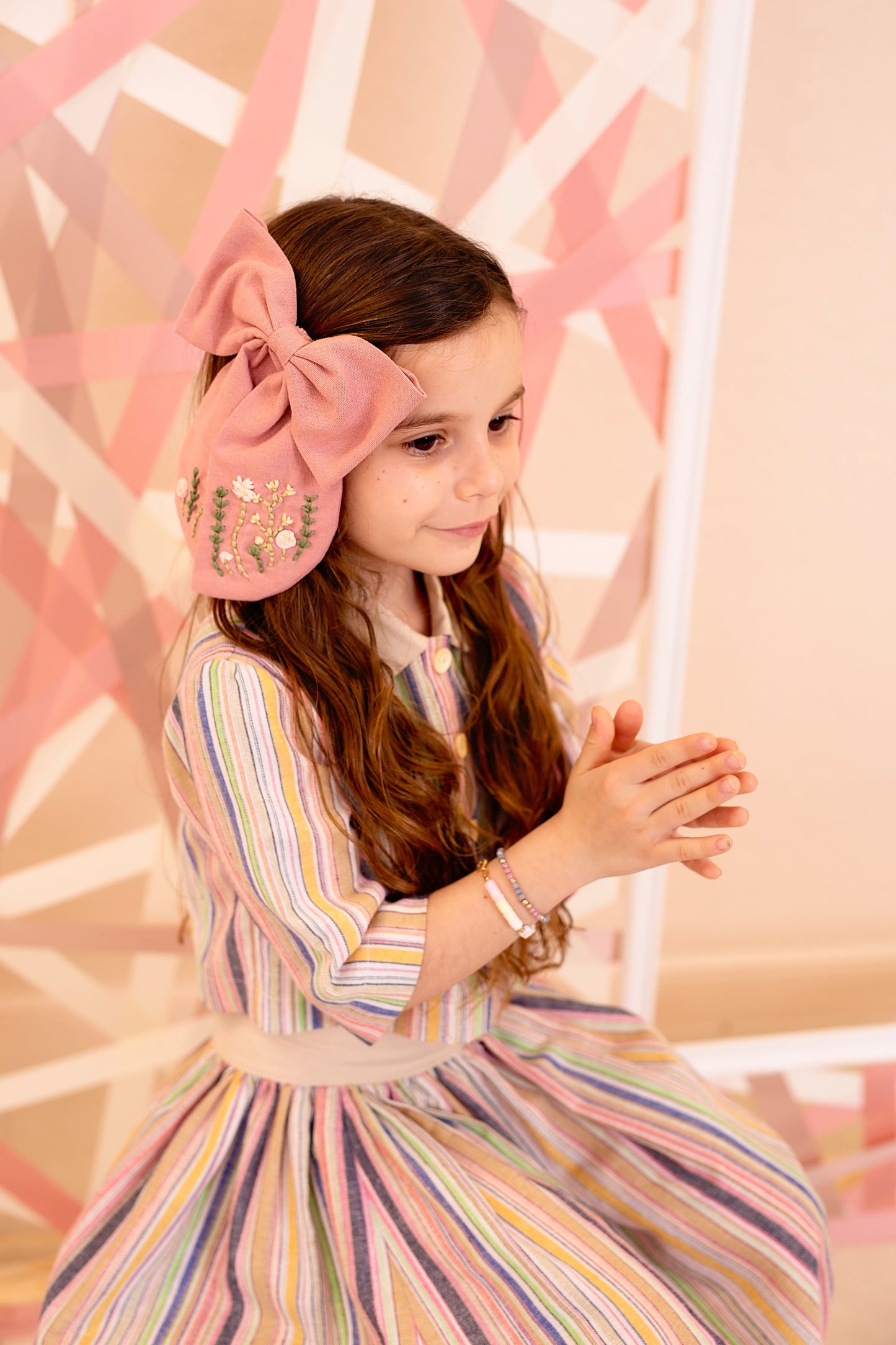 Embroidered Perfect Bow Clip - Vanilla