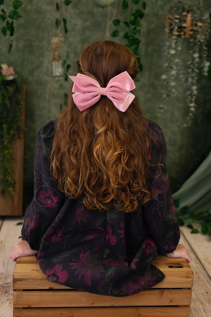 Dahlia Velvet Clip - Black