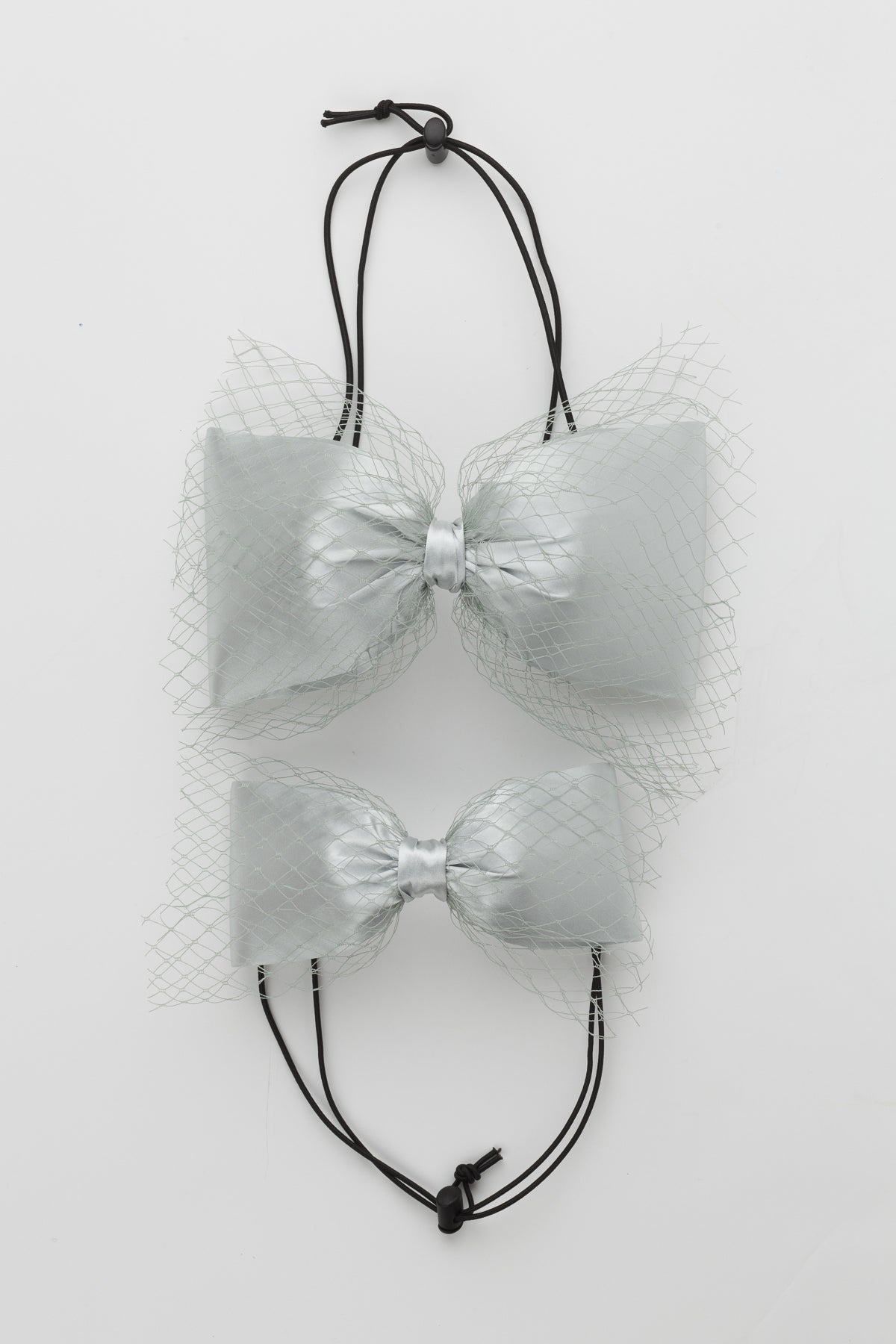 Avant Garde Bow Petit - Light Silver